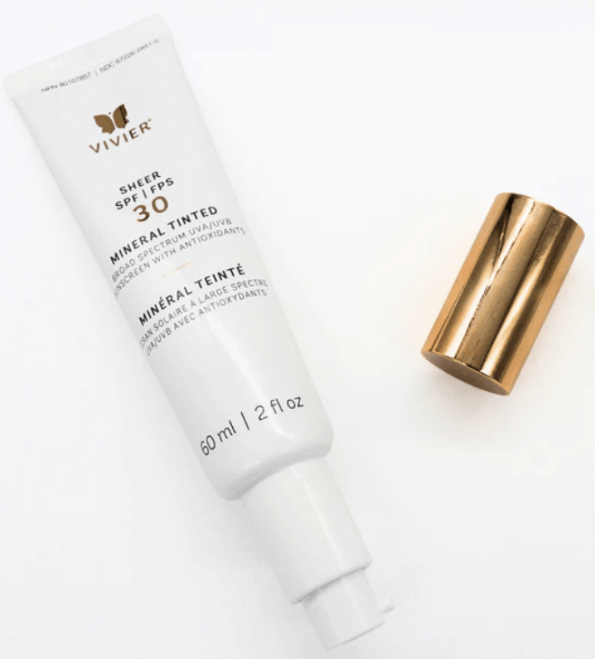 SHEER SPF 30 Mineral Tinted - Image 2